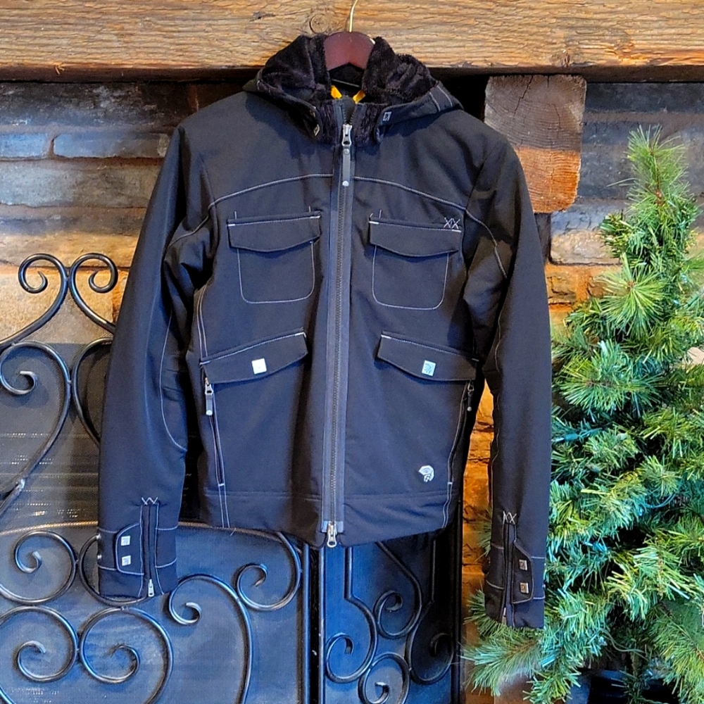 Women's size M Mountain Hardware Jacket with Fur detail
